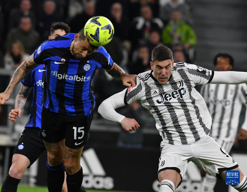 中超：上海海港3-1击败长春亚泰（中超战报：上海海港3比1力克长春亚泰）