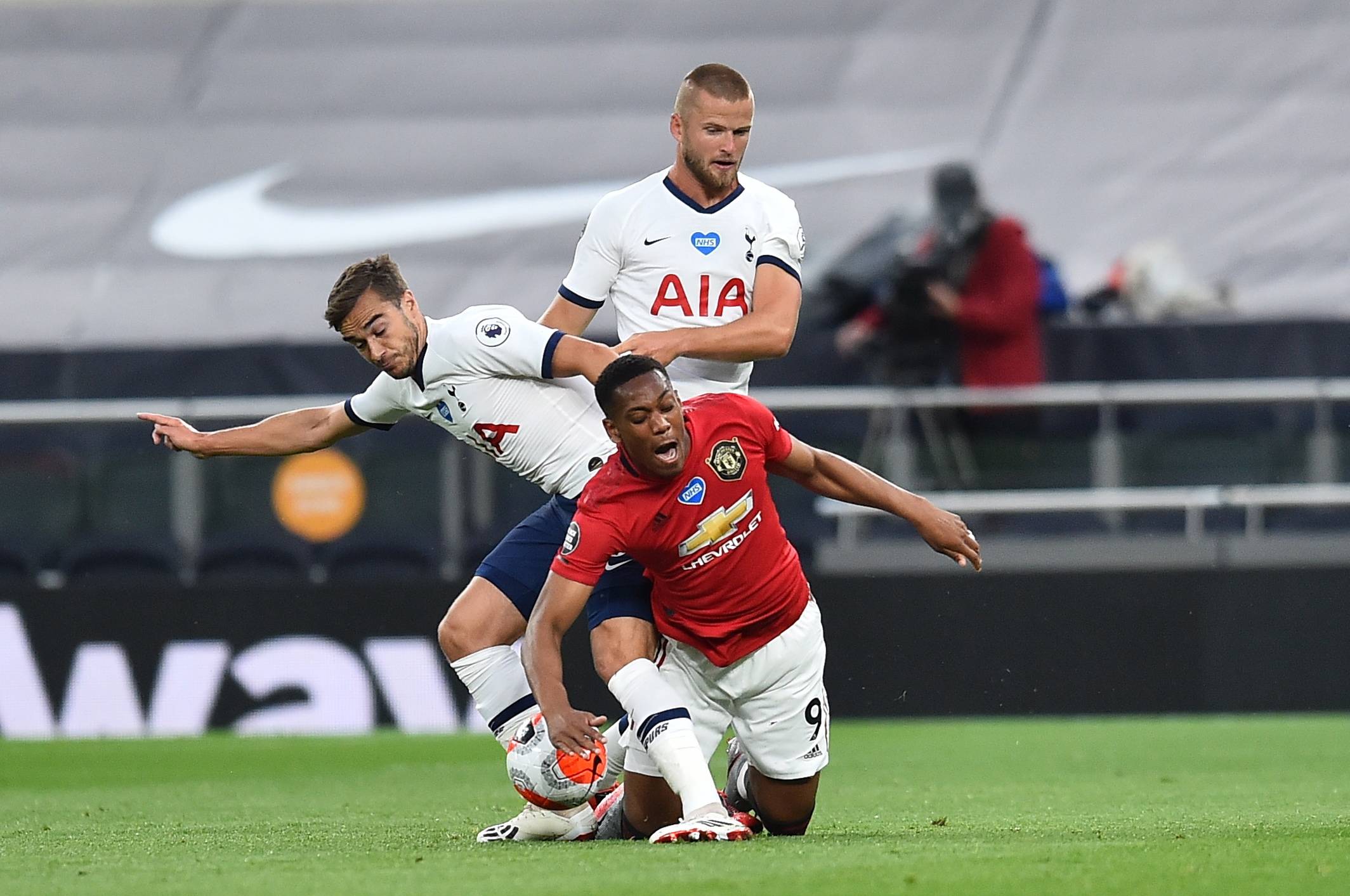 林加德参加综艺展示自己在首尔的生活，住豪华公寓+喜欢护肤