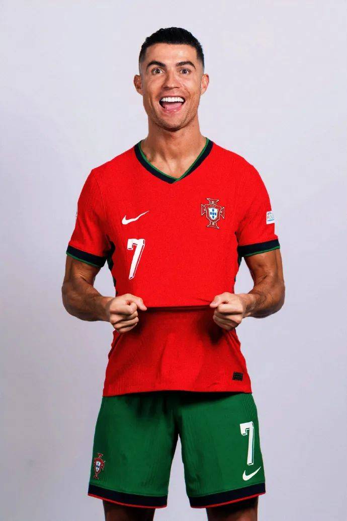 46场法甲高效攻入30球，格林伍德成马赛近55年第一人（法甲46战斩获30球，格林伍德成马赛近55年第一人）