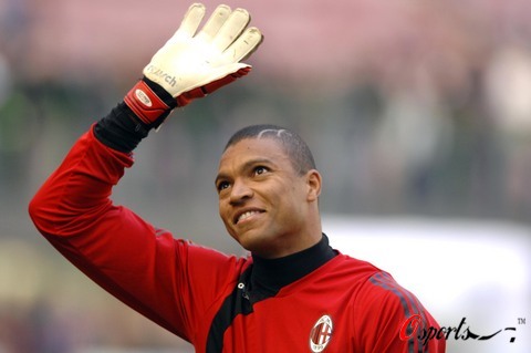 记者：尤文准备接受马赛对小维阿的报价，交易很快完成