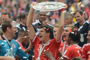 孔德数据：2次射门上演梅开二度好戏，97次传球3次抢断（孔德闪耀：两脚射门收获梅开二度，97次传球外加3次抢断）