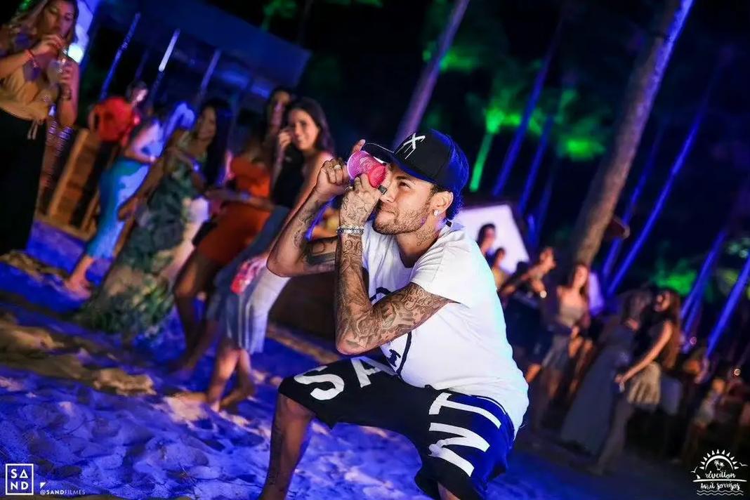 梦幻联动？GTA新作发售年曼联都夺得了联赛冠军