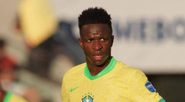 投票调查：大巴黎支持率66% 皇马不败受捧（投票显示：66%支持大巴黎，皇马不败更受看好）