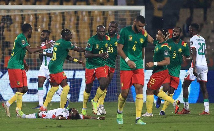 如何打出更有效的团队传切？（提升团队传切效率的关键策略）