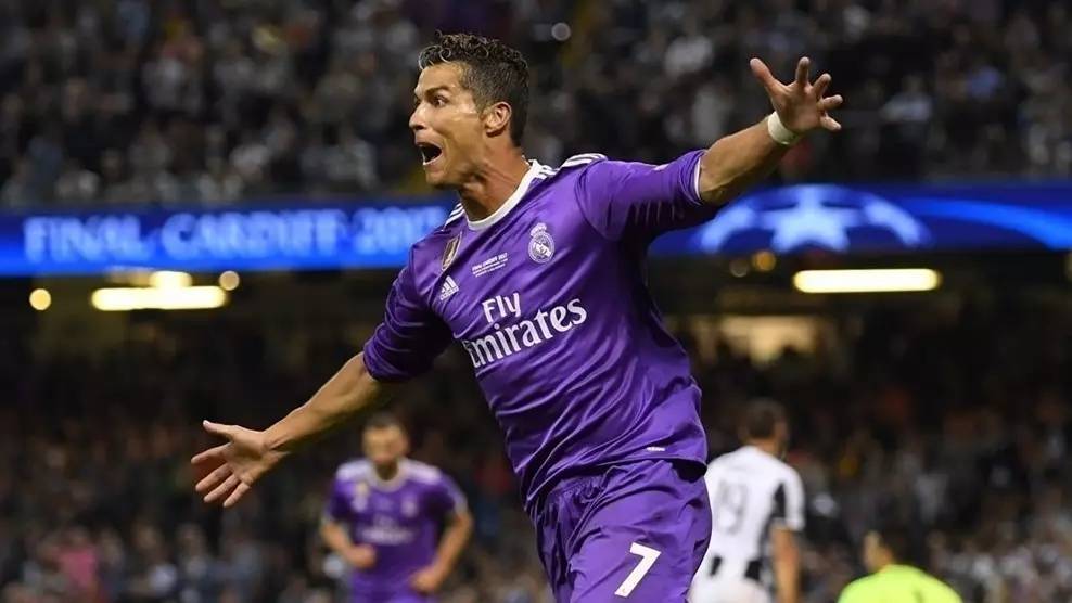 中锋连续三场戴帽，太恐怖