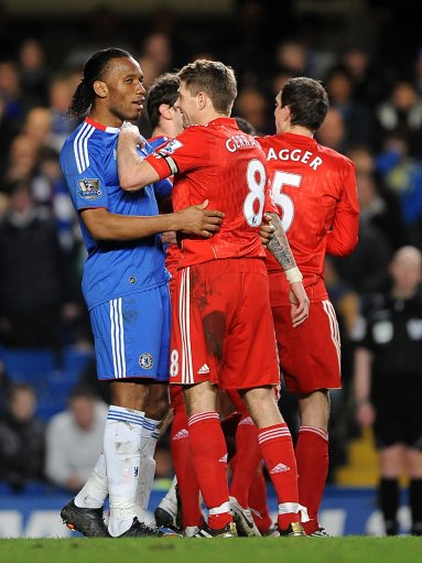 米利唐重伤缺阵3-4月！皇马后防线告急 6大后卫同时伤停（米利唐重伤将缺席3至4个月，皇马后防告急：6名后卫齐伤停）