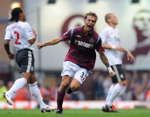 金靴榜又迎来新领跑者（金靴争夺战诞生新榜首）