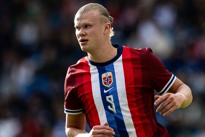 阿尔卡拉斯为了表演赛也是拼了，不过这种e人性格观众是肯定愿意买票的（阿尔卡拉斯为表演赛也拼尽全力，这种外向性格观众更愿买单）